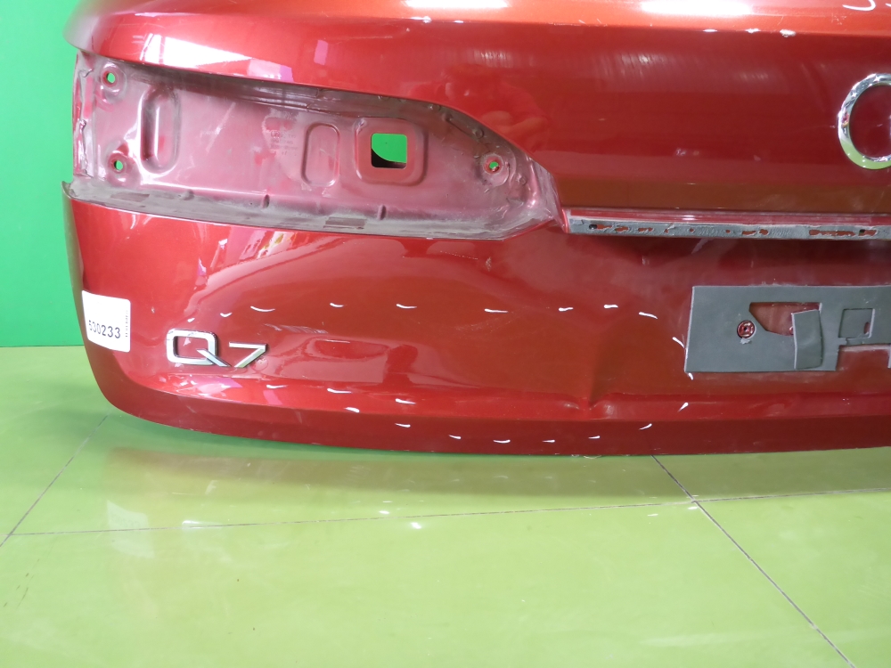 Дверь багажника