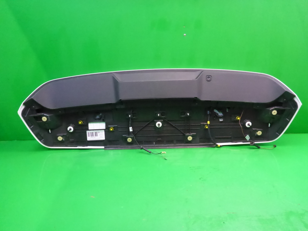 Спойлер (дефлектор) крышки багажника