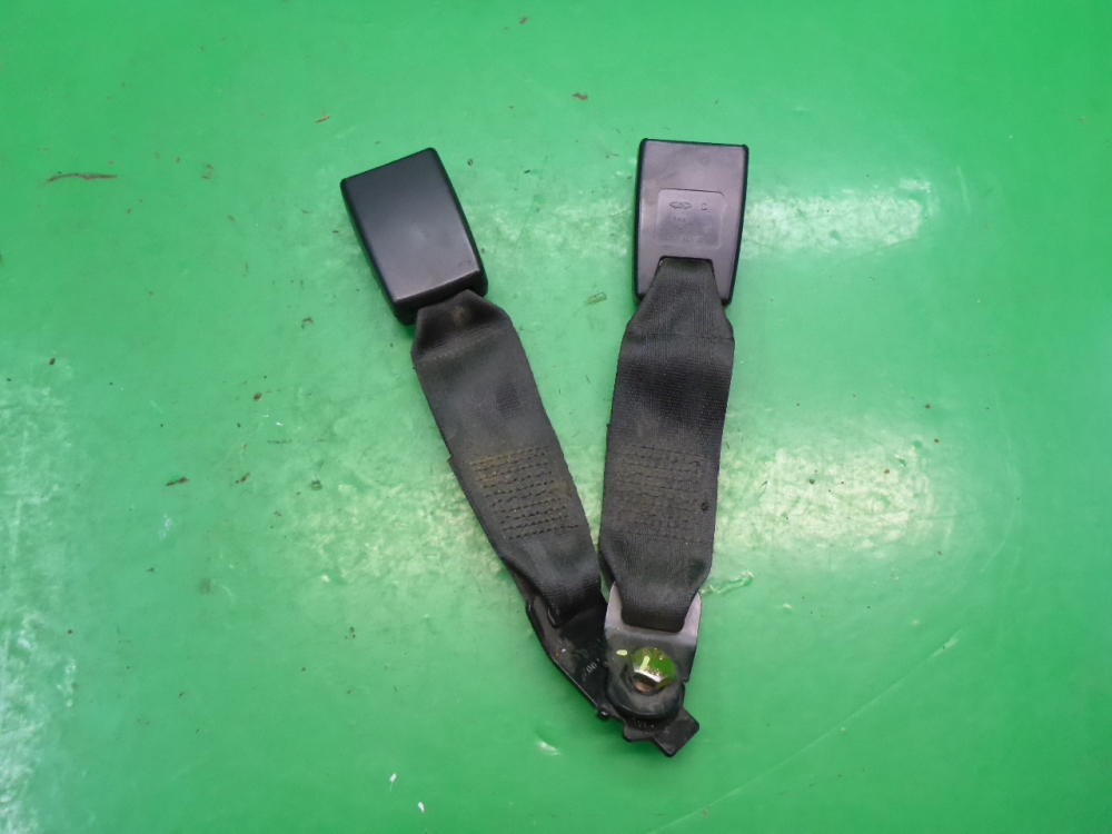 Ответная часть ремня безопасности