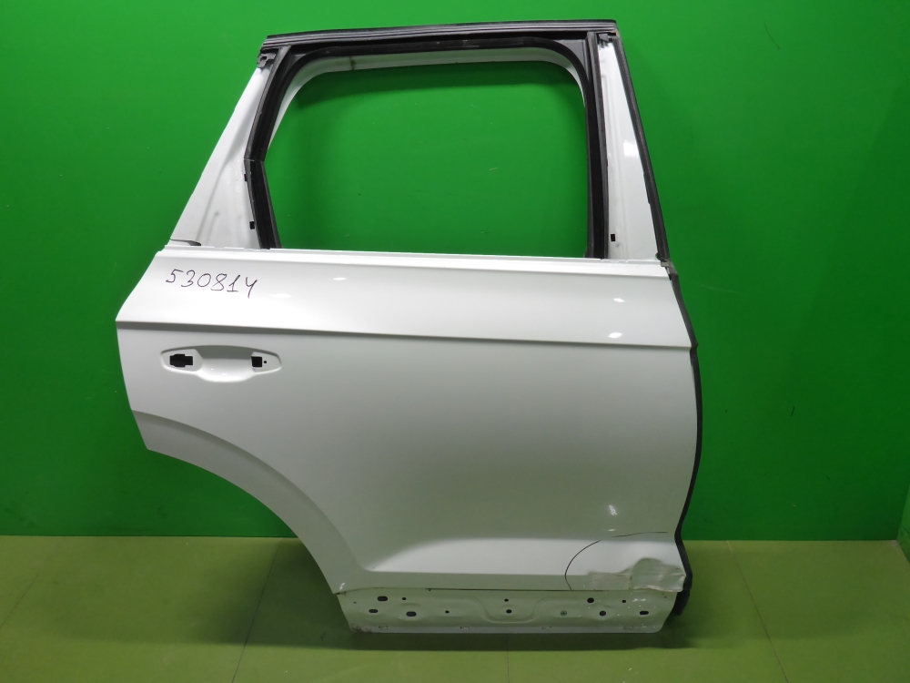 Дверь задняя правая