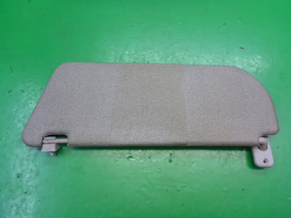 Козырек солнцезащитный