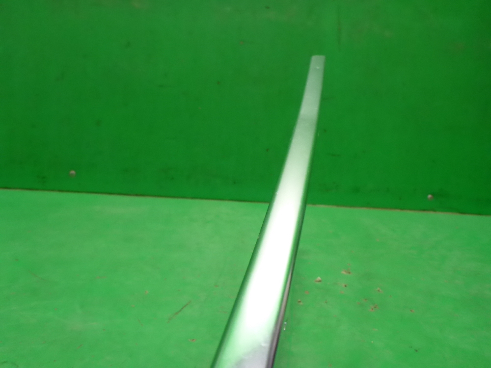 Накладка стекла заднего левого