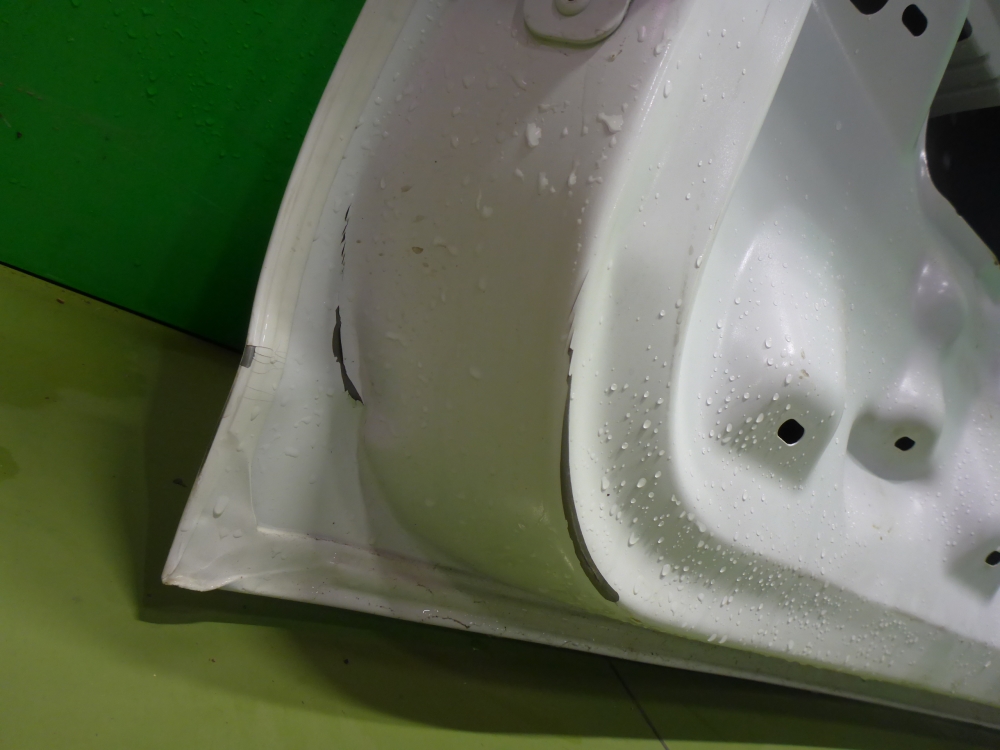 Дверь багажника