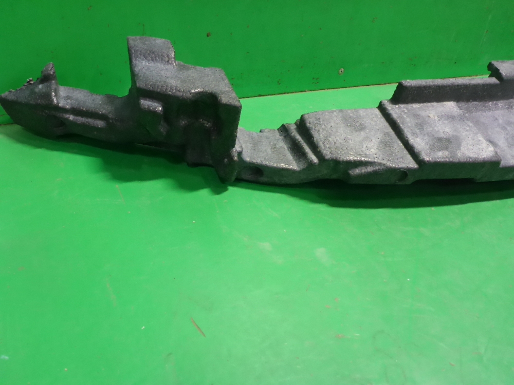 Наполнитель переднего бампера