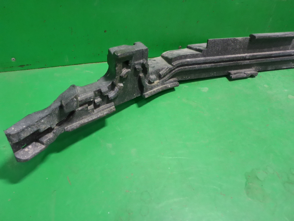 Наполнитель переднего бампера