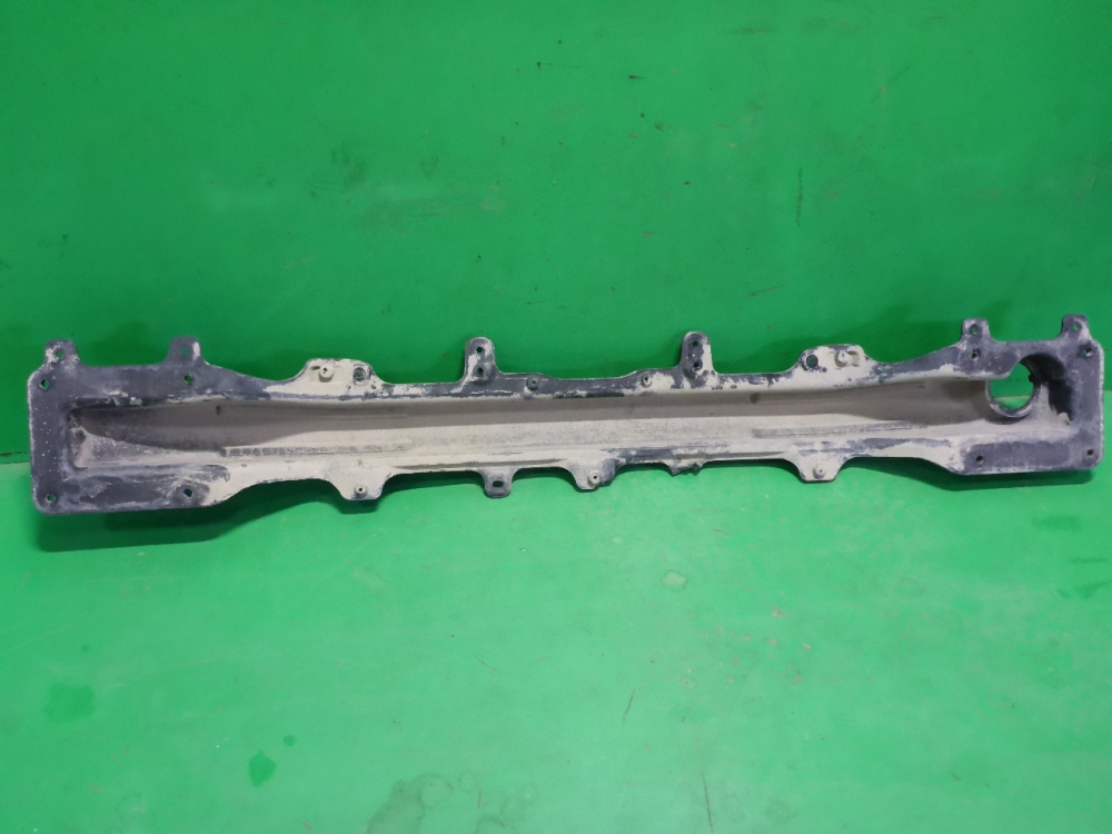 Усилитель заднего бампера