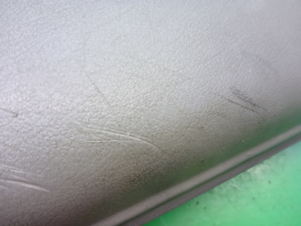 Обшивка двери передней правой