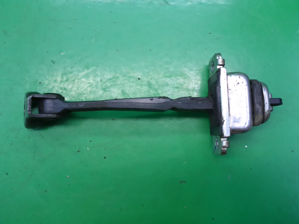 Ограничитель двери