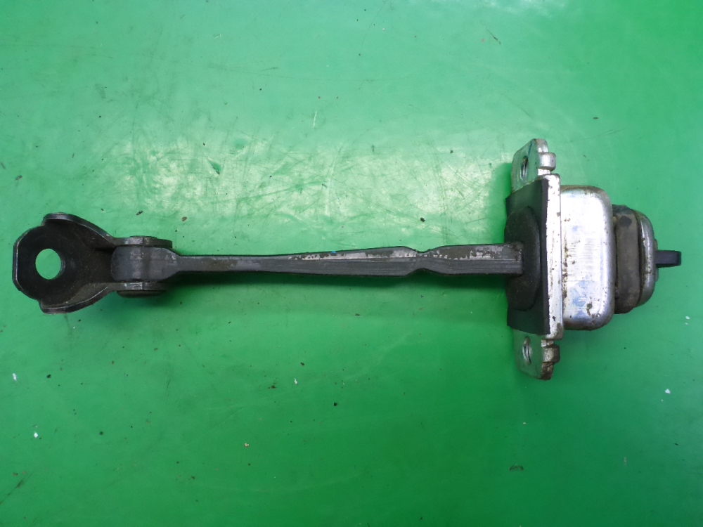 Ограничитель двери