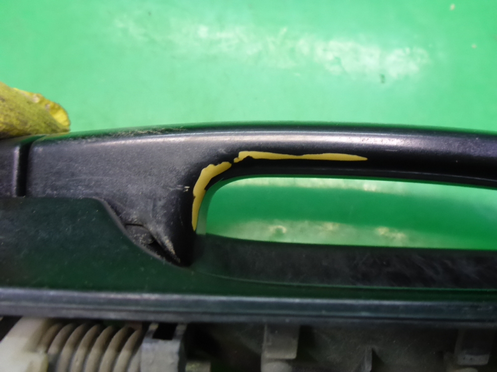 Ручка двери задней наружная левая