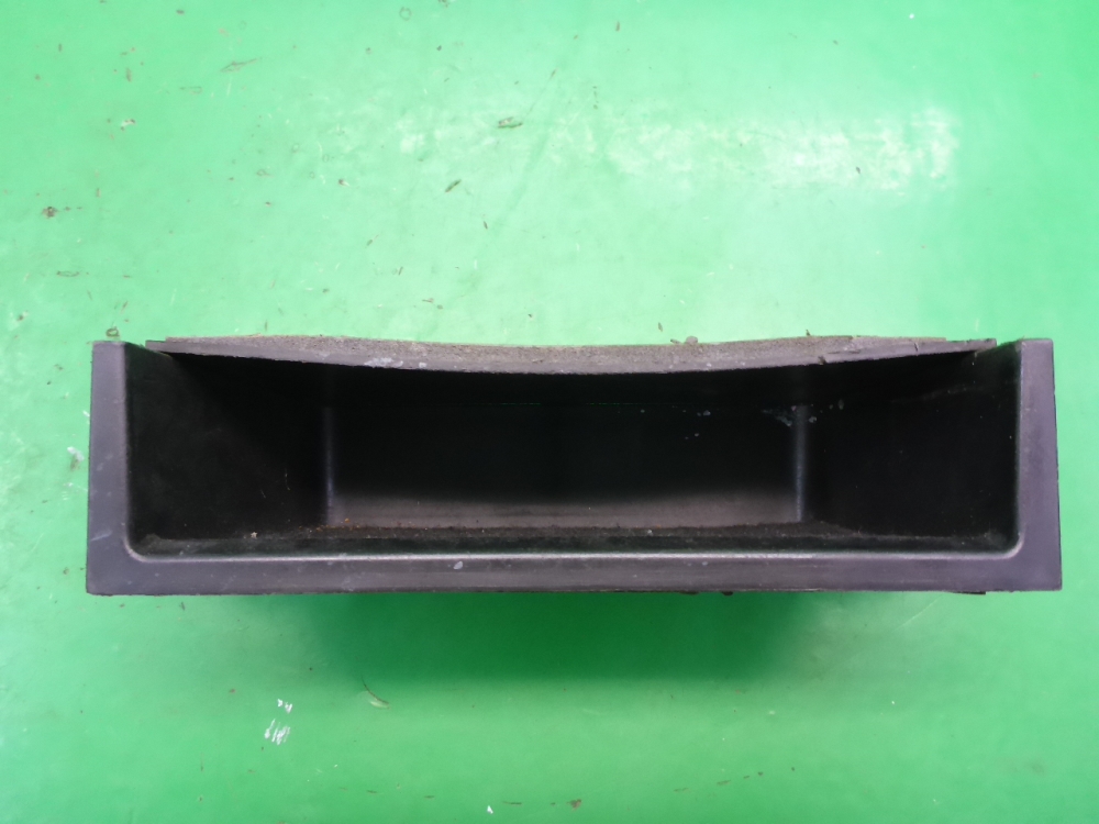 Ящик передней консоли