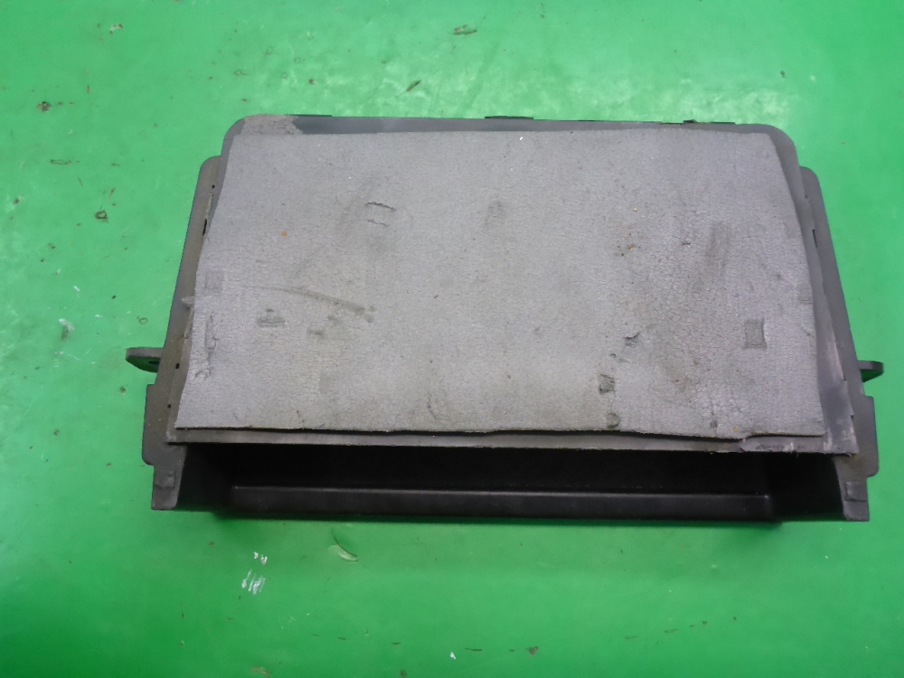 Ящик передней консоли