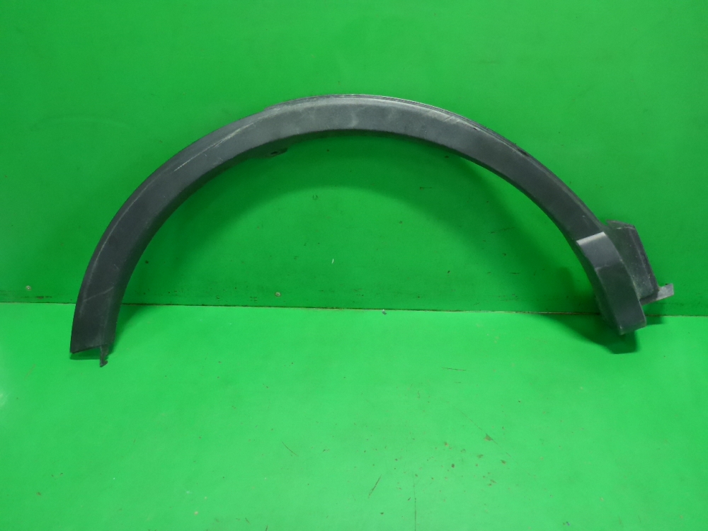 Накладка заднего крыла правого