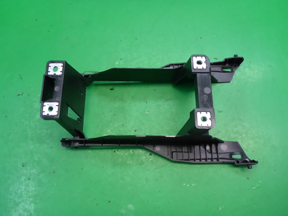 Кронштейн (сопут. товар)