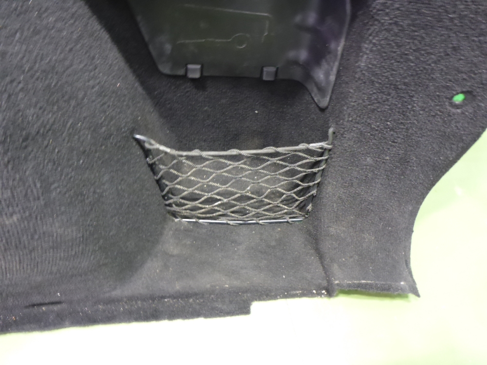 Обшивка багажника