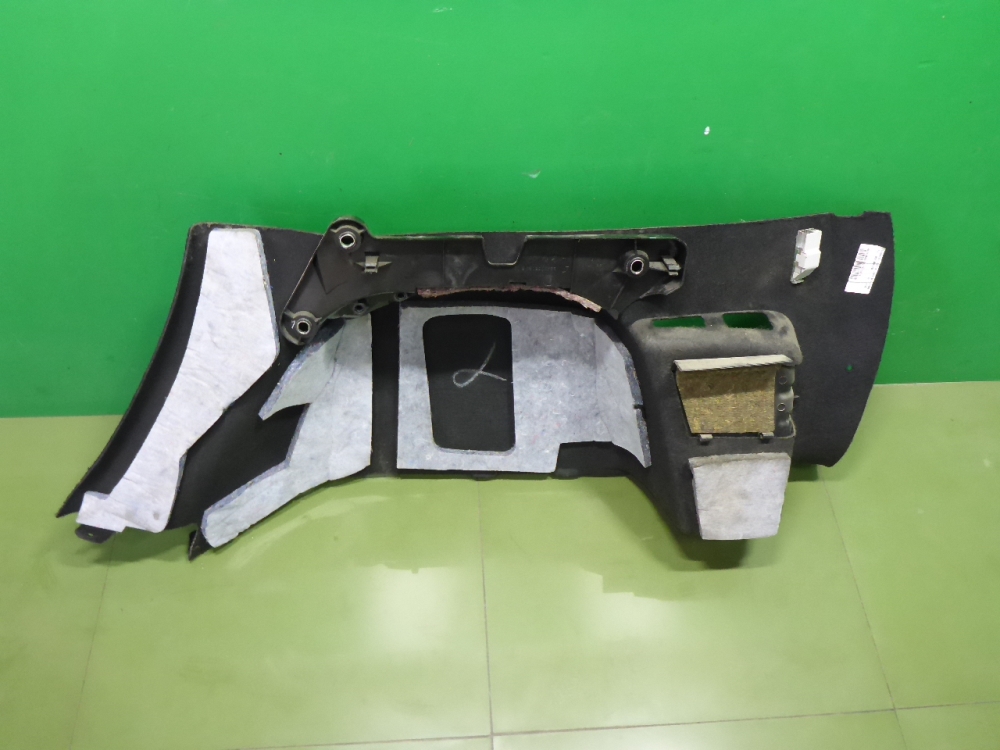 Обшивка багажника