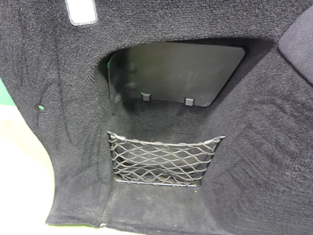 Обшивка багажника