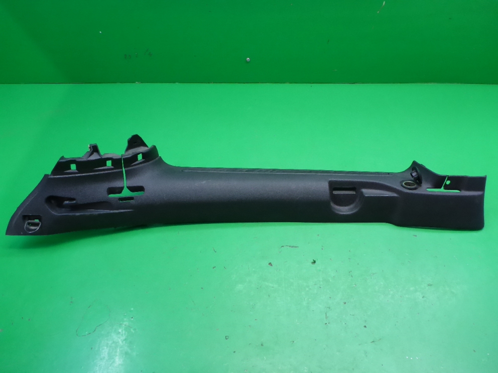 Держатель задней полки