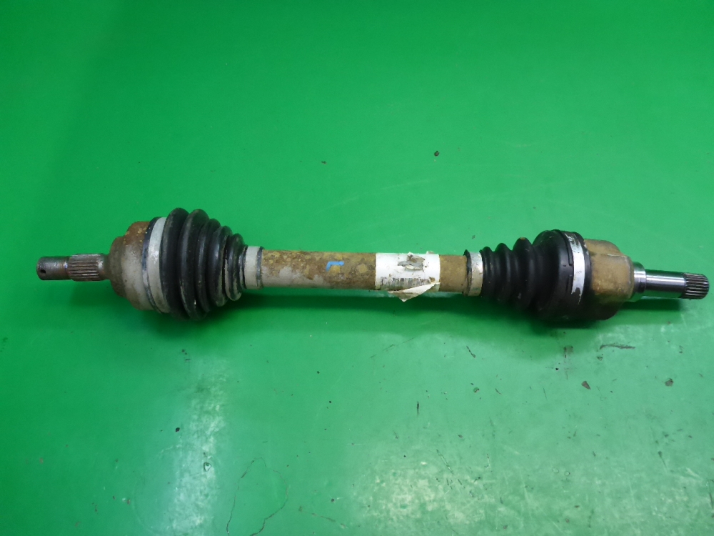 Полуось передняя левая