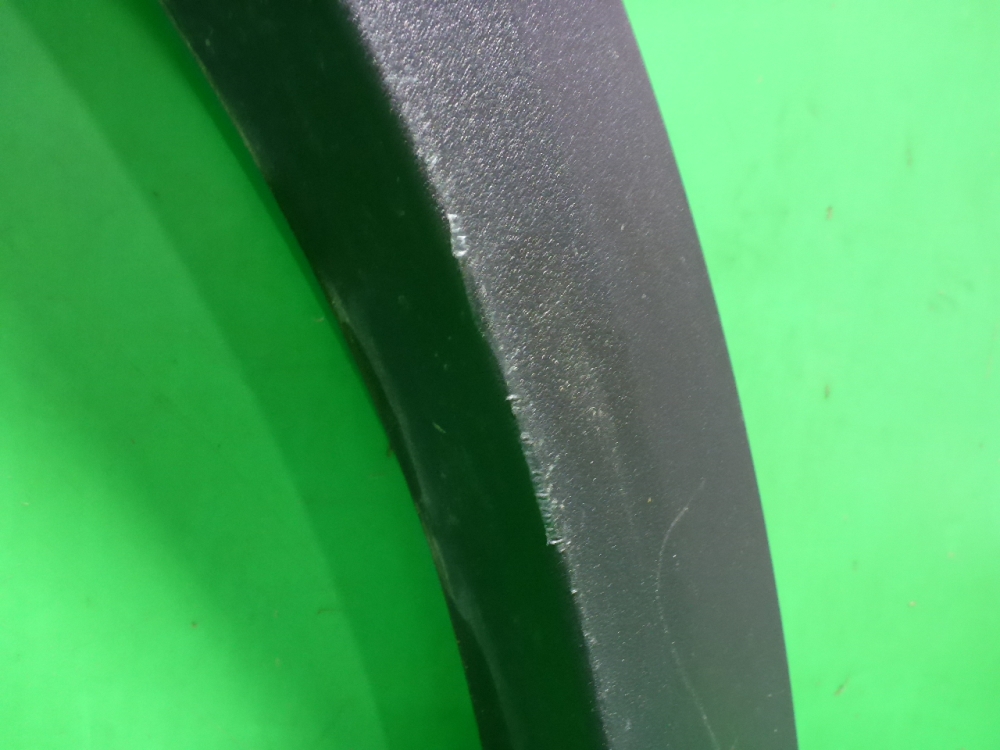 Накладка переднего крыла левого