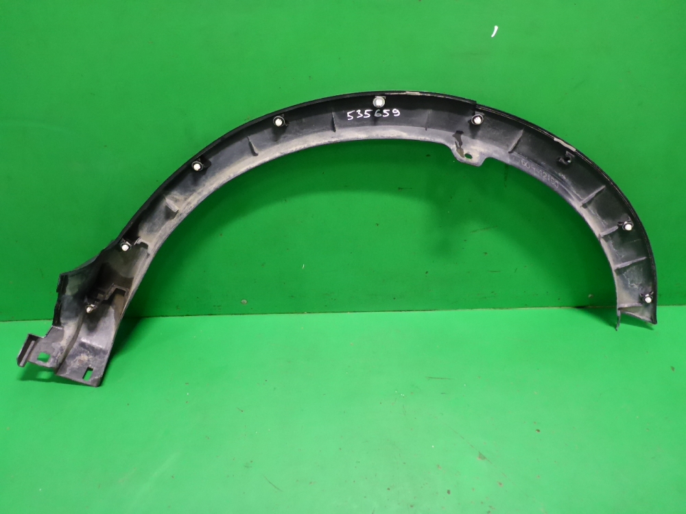 Накладка заднего крыла правого