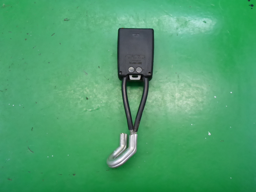 Ответная часть ремня безопасности