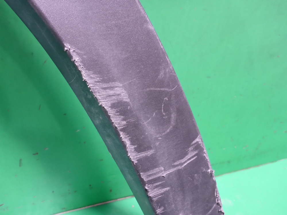 Накладка заднего крыла правого