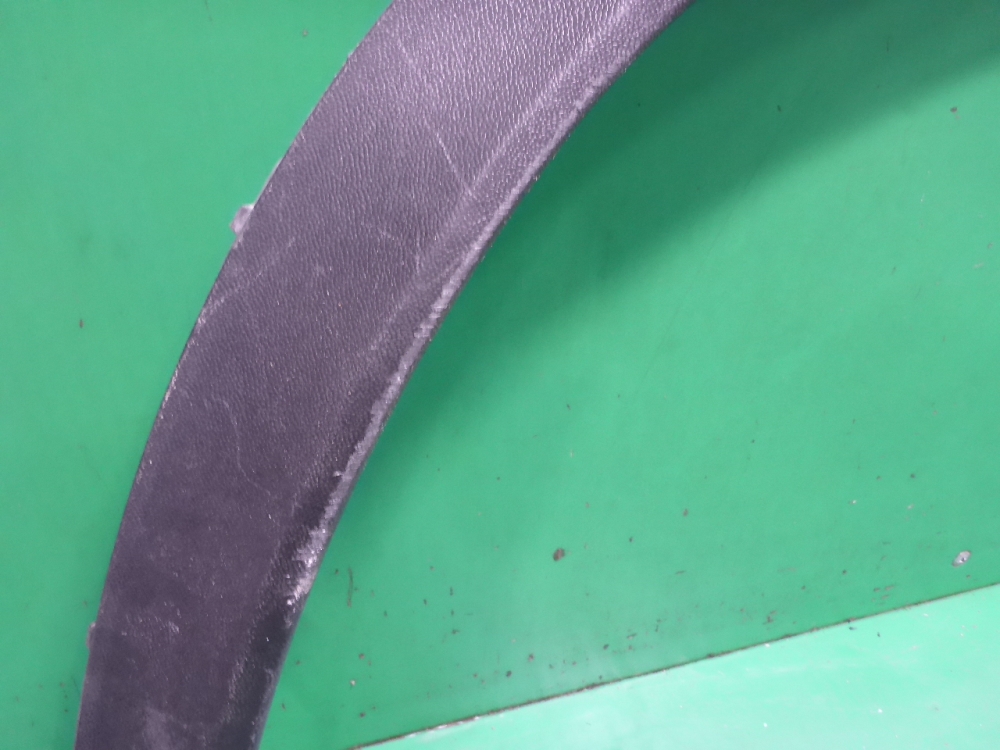 Накладка заднего крыла правого