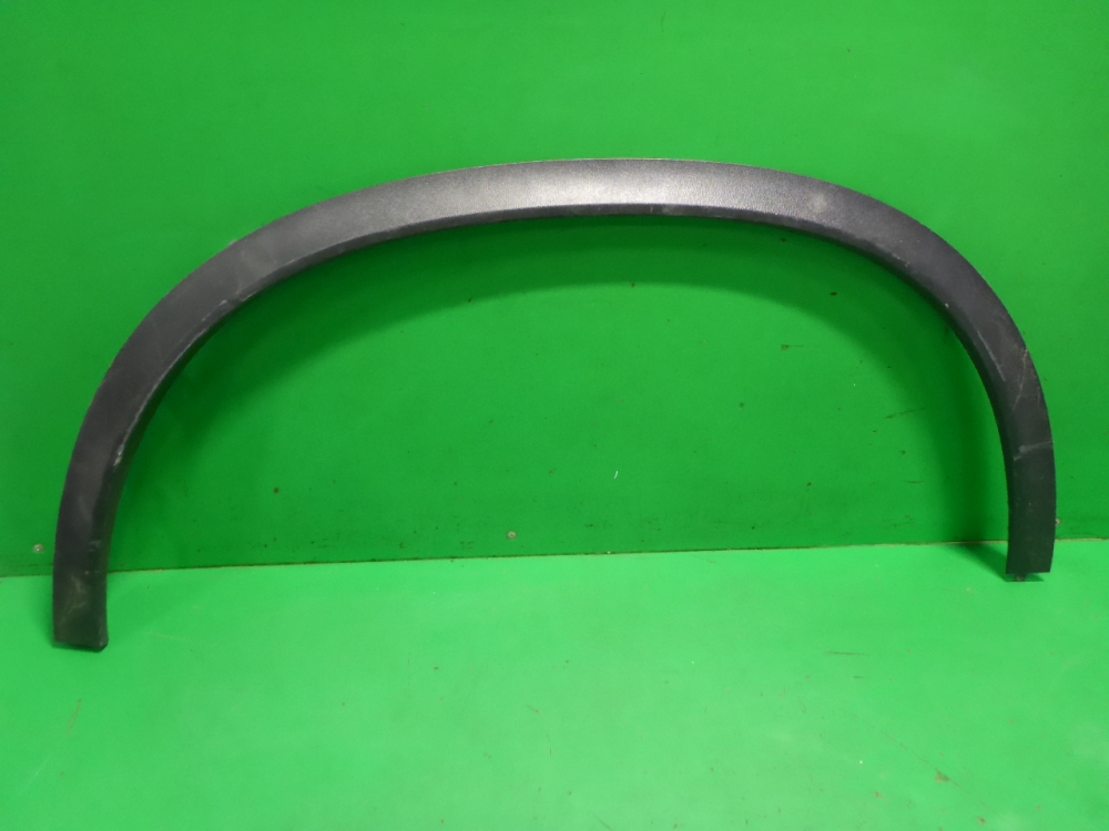 Накладка заднего крыла правого