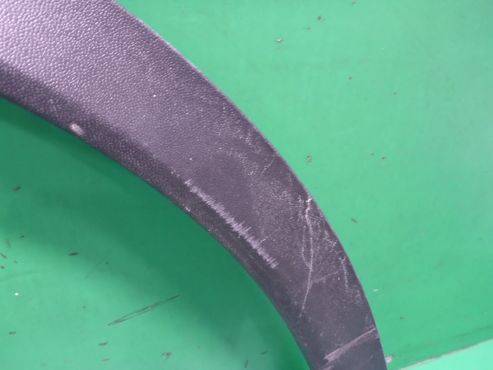 Накладка заднего крыла правого