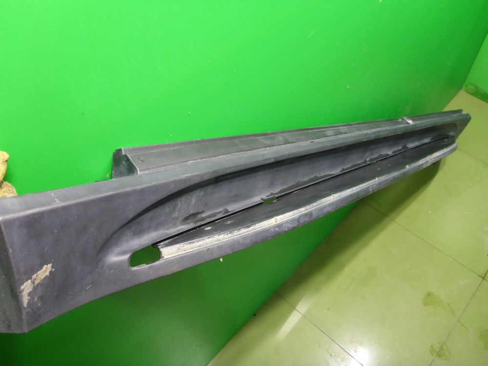 Подножка левая