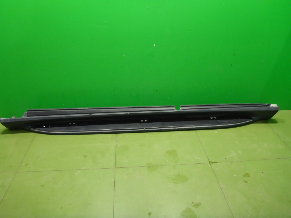 Подножка левая