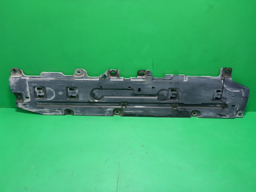 Защита антигравийная правая