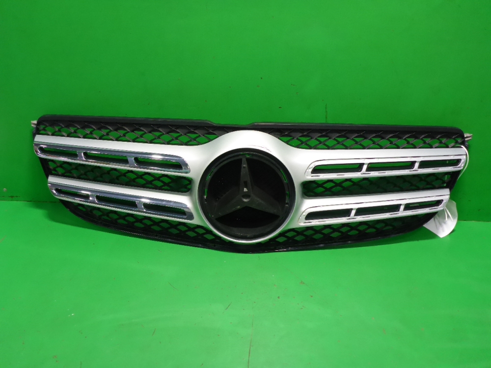 Решетка радиатора