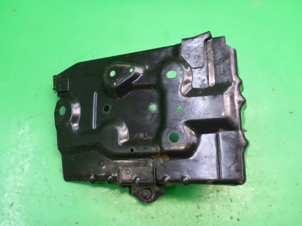 Площадка под аккумулятор (АКБ)