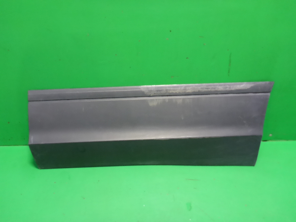 Накладка двери задней левой