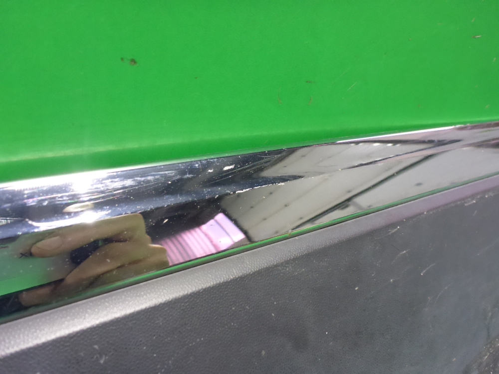 Накладка двери задней правой