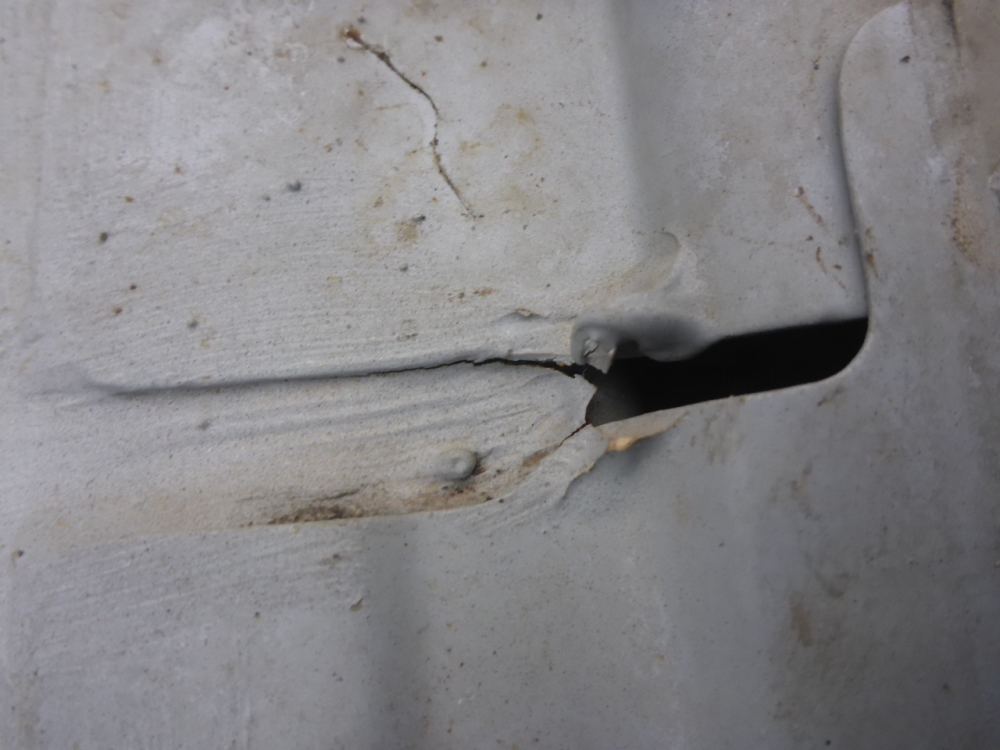 Лонжерон передний левый