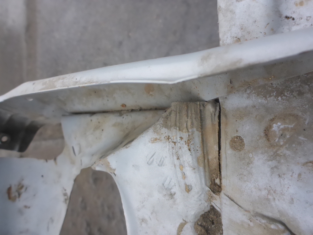 Лонжерон передний левый