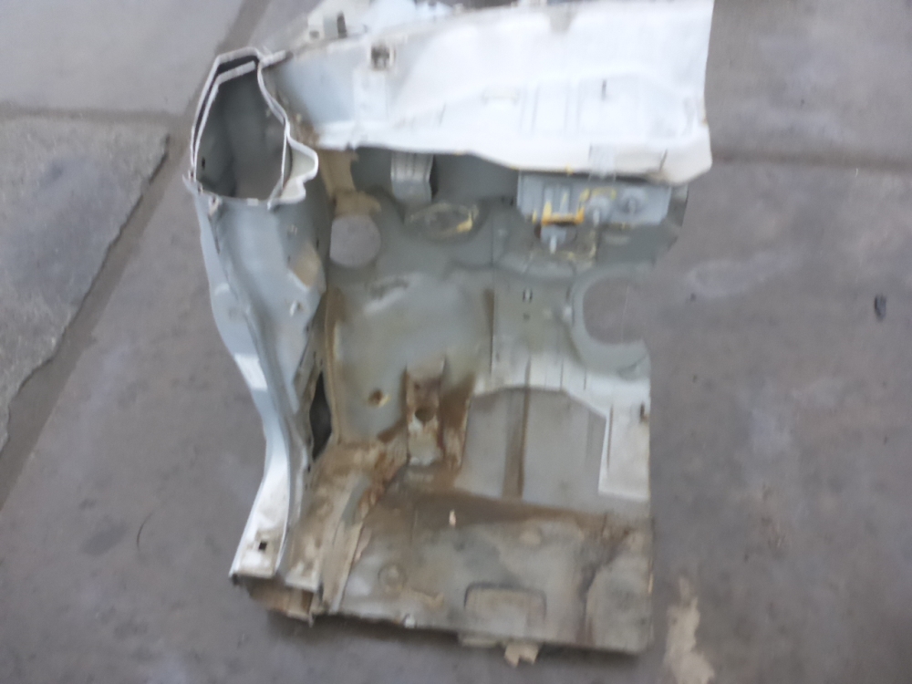 Лонжерон передний левый