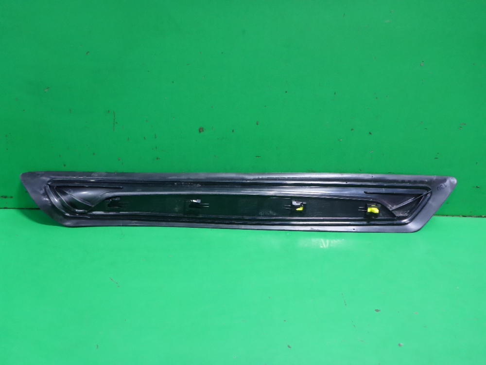 Накладка порога (внутренняя)