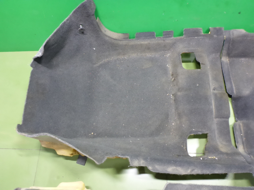 Покрытие напольное (ковролин)