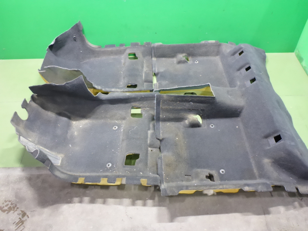 Покрытие напольное (ковролин)