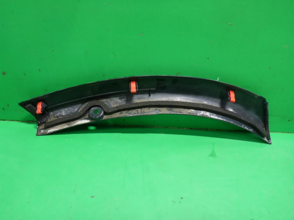 Накладка заднего бампера левая