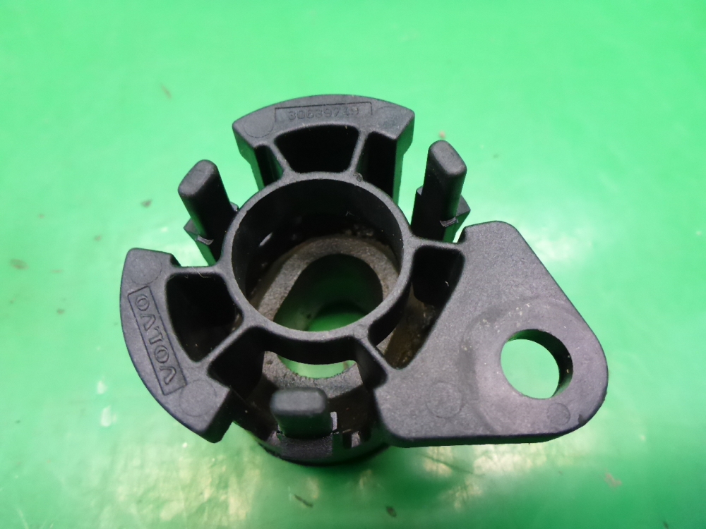 Кронштейн радиатора