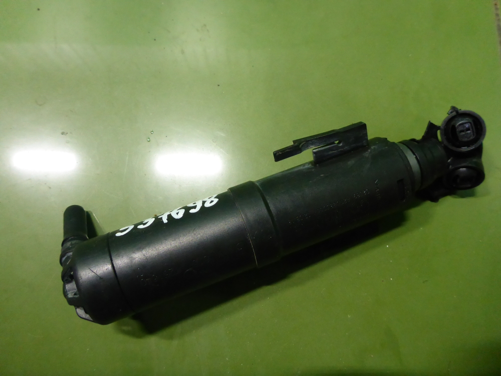 Форсунка омывателя фары