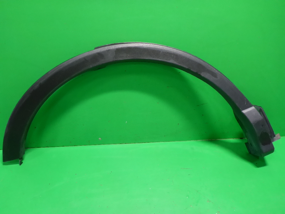 Накладка заднего крыла правого