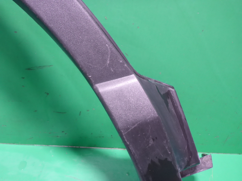 Накладка заднего крыла правого