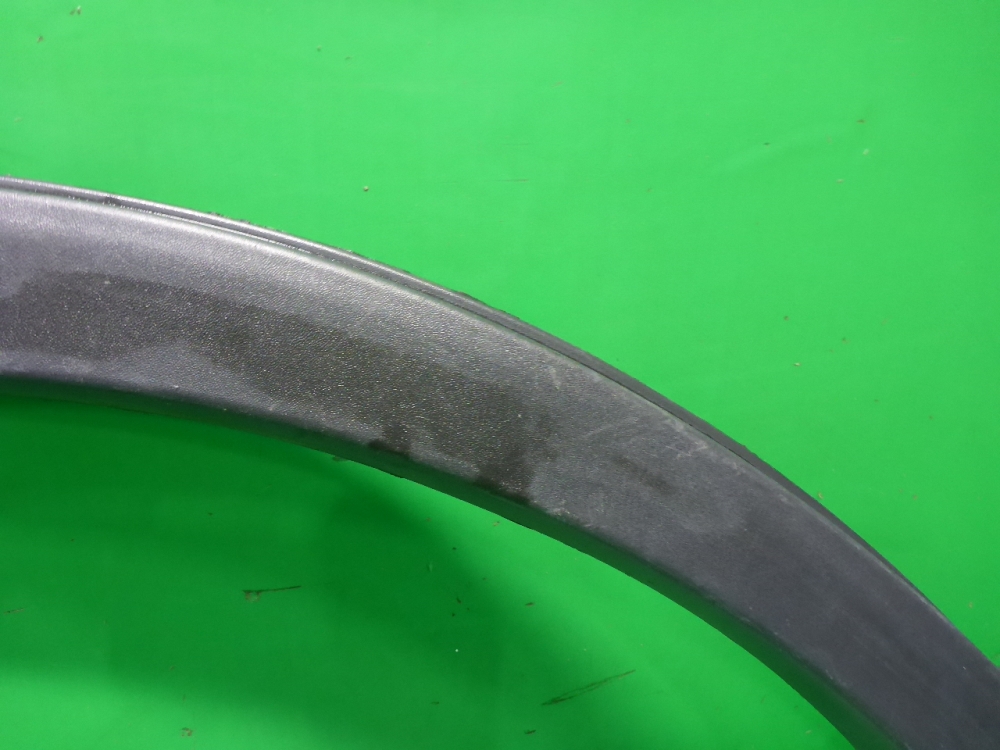 Накладка заднего крыла правого