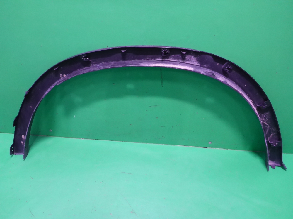 Накладка заднего крыла левого